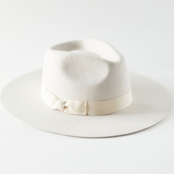Urban Outfitters Accessories - Urban outfitters IVORY fedora